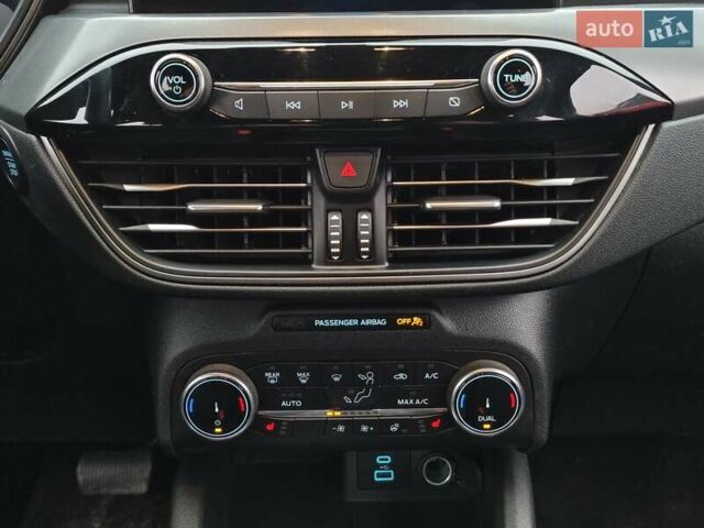 Синий Форд Эскейп, объемом двигателя 1.5 л и пробегом 21 тыс. км за 18799 $, фото 61 на Automoto.ua