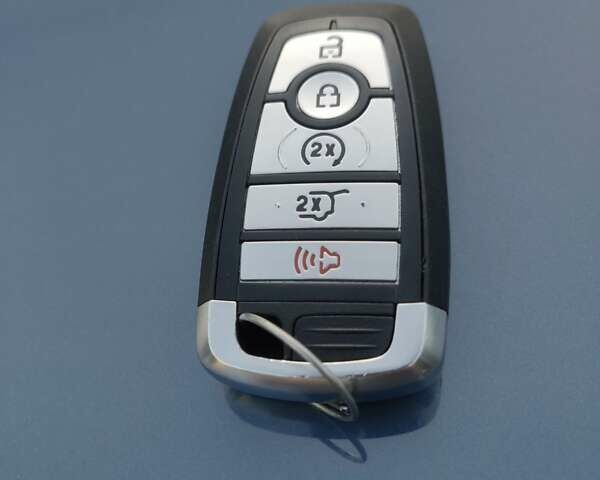 Синий Форд Эскейп, объемом двигателя 1.5 л и пробегом 43 тыс. км за 20000 $, фото 19 на Automoto.ua