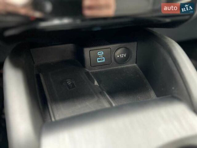 Синий Форд Эскейп, объемом двигателя 0 л и пробегом 16 тыс. км за 28950 $, фото 27 на Automoto.ua