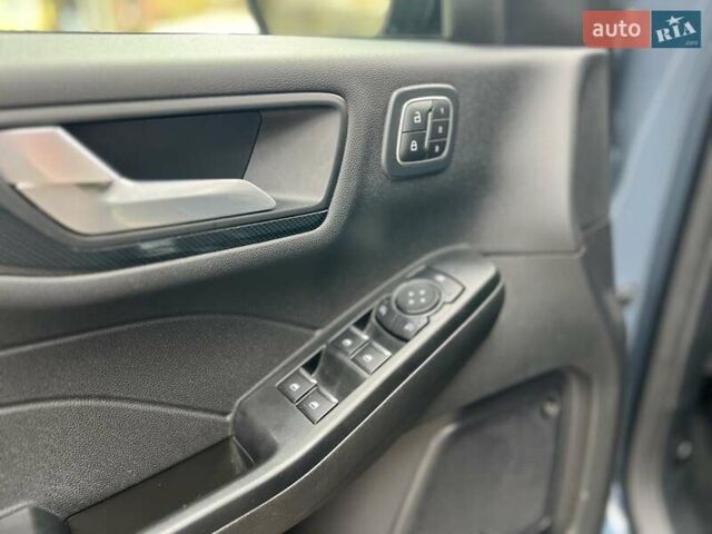 Синій Форд Ескейп, об'ємом двигуна 0 л та пробігом 16 тис. км за 28450 $, фото 24 на Automoto.ua