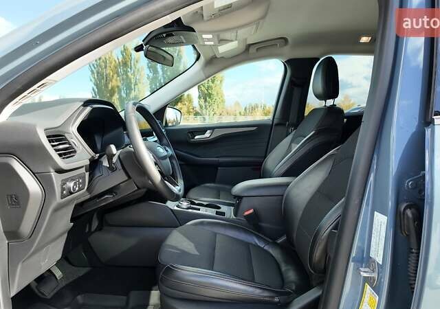 Синий Форд Эскейп, объемом двигателя 2.5 л и пробегом 11 тыс. км за 28490 $, фото 15 на Automoto.ua