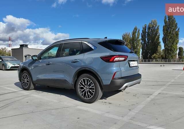 Синий Форд Эскейп, объемом двигателя 2.5 л и пробегом 11 тыс. км за 28490 $, фото 2 на Automoto.ua