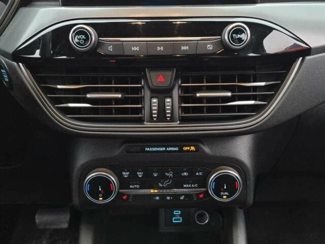 Синій Форд Ескейп, об'ємом двигуна 1.5 л та пробігом 21 тис. км за 18799 $, фото 8 на Automoto.ua