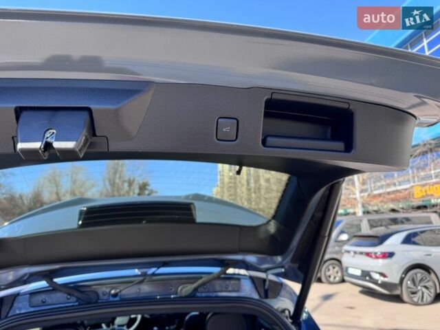 Синий Форд Эскейп, объемом двигателя 1.5 л и пробегом 5 тыс. км за 23500 $, фото 8 на Automoto.ua