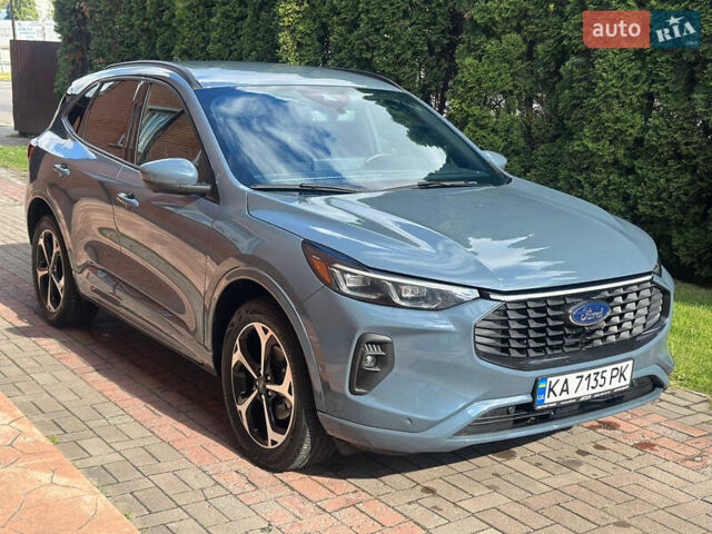 Синий Форд Эскейп, объемом двигателя 2.5 л и пробегом 9 тыс. км за 31500 $, фото 3 на Automoto.ua