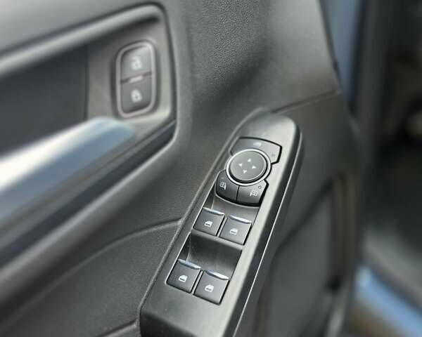 Синий Форд Эскейп, объемом двигателя 2.5 л и пробегом 12 тыс. км за 29500 $, фото 14 на Automoto.ua