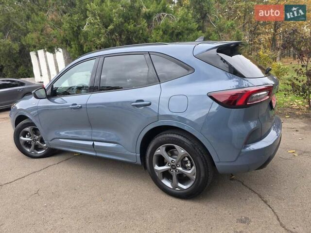 Синий Форд Эскейп, объемом двигателя 2.5 л и пробегом 12 тыс. км за 29500 $, фото 4 на Automoto.ua