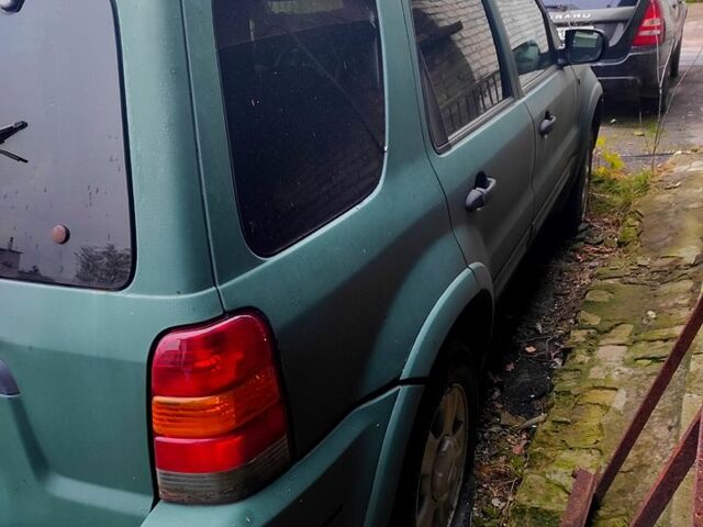 Зеленый Форд Эскейп, объемом двигателя 3 л и пробегом 300 тыс. км за 2300 $, фото 3 на Automoto.ua