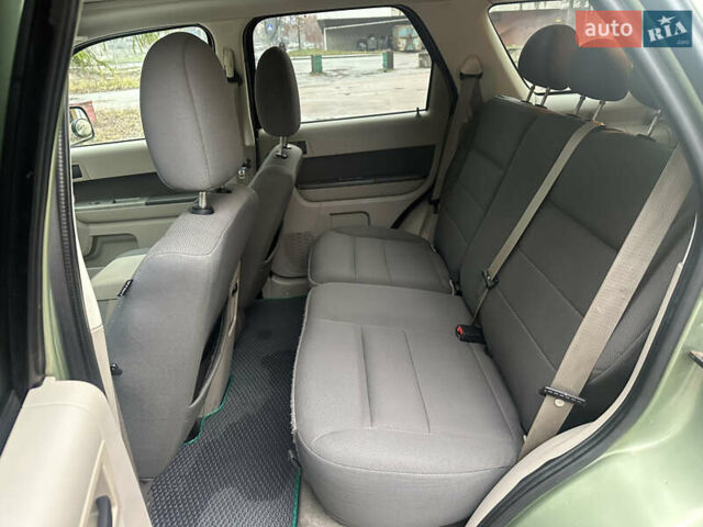 Зелений Форд Ескейп, об'ємом двигуна 2.49 л та пробігом 209 тис. км за 10999 $, фото 18 на Automoto.ua