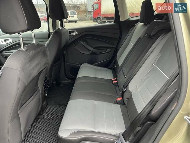 Зелений Форд Ескейп, об'ємом двигуна 1.6 л та пробігом 229 тис. км за 8999 $, фото 7 на Automoto.ua