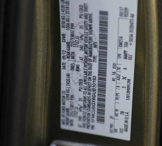 Зелений Форд Ескейп, об'ємом двигуна 1.6 л та пробігом 287 тис. км за 8050 $, фото 43 на Automoto.ua