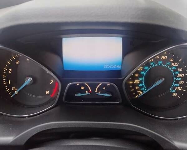 Зеленый Форд Эскейп, объемом двигателя 1.6 л и пробегом 225 тыс. км за 10000 $, фото 1 на Automoto.ua