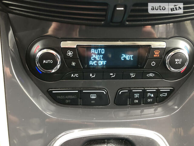 Зеленый Форд Эскейп, объемом двигателя 2 л и пробегом 135 тыс. км за 12500 $, фото 27 на Automoto.ua