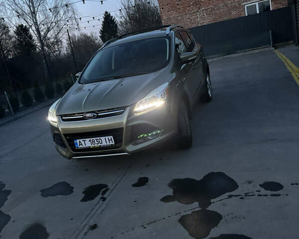 Зелений Форд Ескейп, об'ємом двигуна 2 л та пробігом 175 тис. км за 13500 $, фото 3 на Automoto.ua