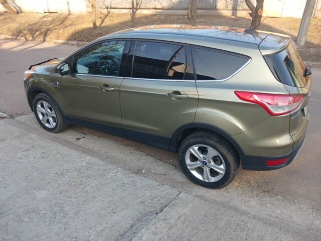Зеленый Форд Эскейп, объемом двигателя 1.6 л и пробегом 226 тыс. км за 10200 $, фото 4 на Automoto.ua