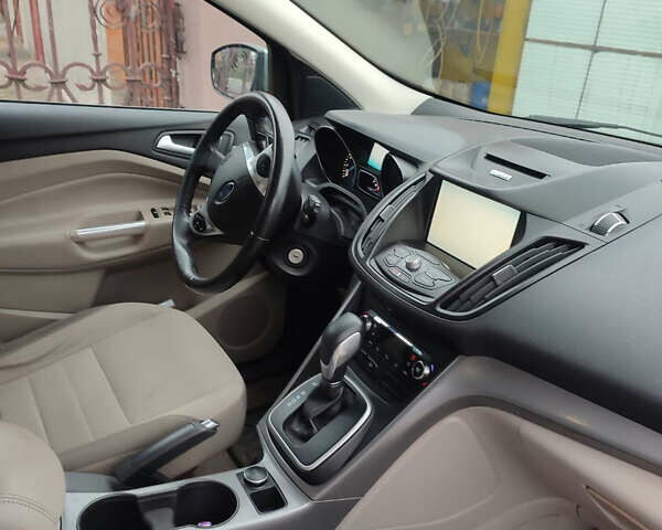 Зелений Форд Ескейп, об'ємом двигуна 2 л та пробігом 282 тис. км за 10500 $, фото 6 на Automoto.ua