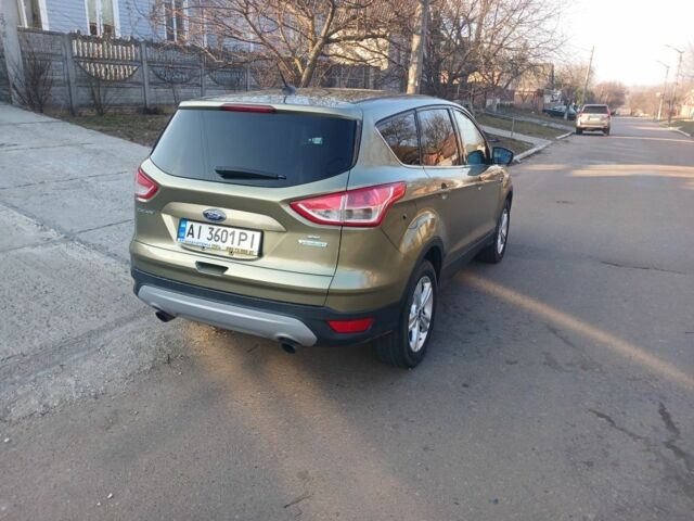 Зеленый Форд Эскейп, объемом двигателя 1.6 л и пробегом 226 тыс. км за 10200 $, фото 1 на Automoto.ua