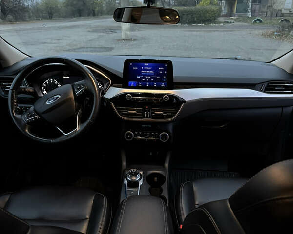 Зелений Форд Ескейп, об'ємом двигуна 1.5 л та пробігом 71 тис. км за 16300 $, фото 9 на Automoto.ua