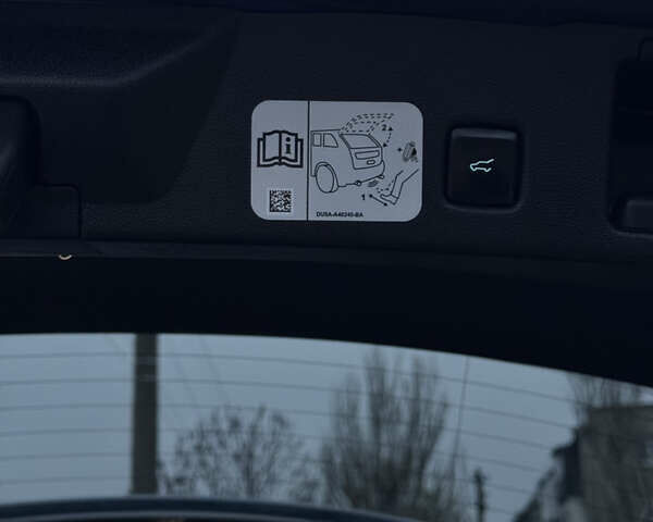 Зелений Форд Ескейп, об'ємом двигуна 1.5 л та пробігом 71 тис. км за 16300 $, фото 12 на Automoto.ua