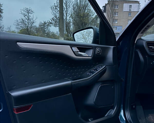 Зелений Форд Ескейп, об'ємом двигуна 1.5 л та пробігом 71 тис. км за 16300 $, фото 19 на Automoto.ua