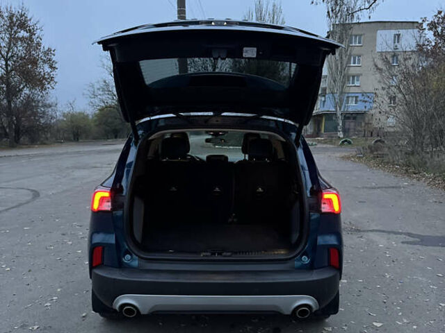 Зелений Форд Ескейп, об'ємом двигуна 1.5 л та пробігом 71 тис. км за 16300 $, фото 11 на Automoto.ua