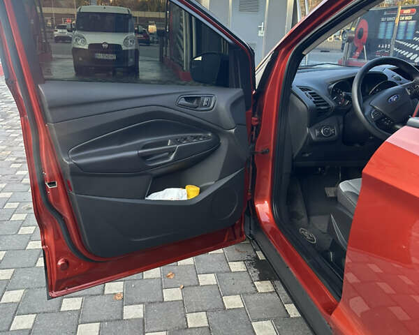 Форд Эскейп 2019 в Полтаве на Automoto.ua Оранжевый Форд Эскейп, объемом двигателя 2.49 л и пробегом 114 тыс. км за 15000 $, фото 16 на Automoto.ua