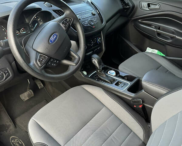 Форд Эскейп 2019 в Полтаве на Automoto.ua Оранжевый Форд Эскейп, объемом двигателя 2.49 л и пробегом 114 тыс. км за 15000 $, фото 17 на Automoto.ua