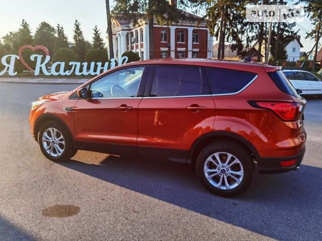 Оранжевый Форд Эскейп, объемом двигателя 1.5 л и пробегом 110 тыс. км за 13500 $, фото 4 на Automoto.ua