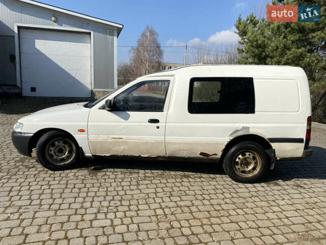 Белый Форд Escort Express, объемом двигателя 1.75 л и пробегом 300 тыс. км за 699 $, фото 5 на Automoto.ua