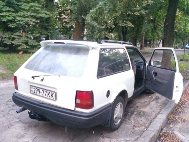 Белый Форд Escort Express, объемом двигателя 1.6 л и пробегом 770 тыс. км за 1300 $, фото 6 на Automoto.ua
