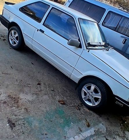 Белый Форд Эскорт, объемом двигателя 1.6 л и пробегом 200 тыс. км за 710 $, фото 1 на Automoto.ua