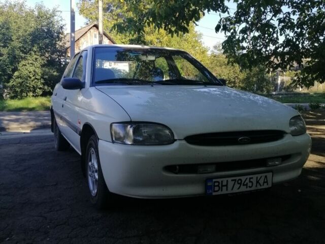 Білий Форд Ескорт, об'ємом двигуна 1.3 л та пробігом 200 тис. км за 1500 $, фото 19 на Automoto.ua