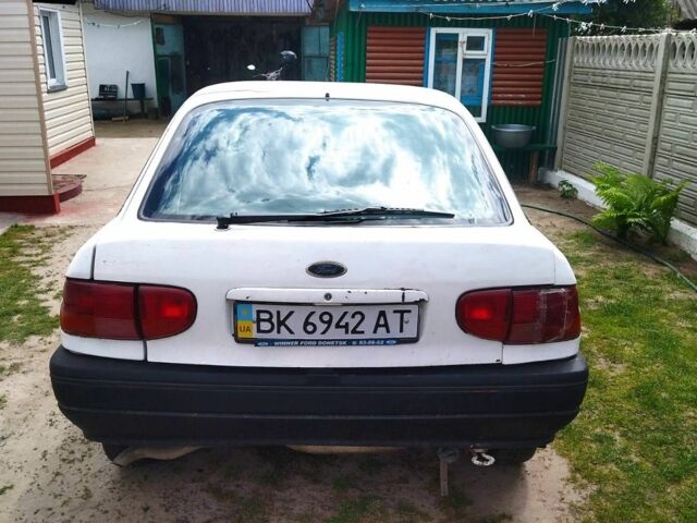 Білий Форд Ескорт, об'ємом двигуна 0 л та пробігом 1000 тис. км за 1100 $, фото 4 на Automoto.ua