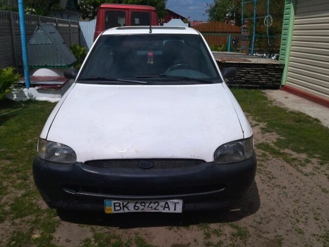 Білий Форд Ескорт, об'ємом двигуна 0 л та пробігом 1000 тис. км за 1100 $, фото 5 на Automoto.ua