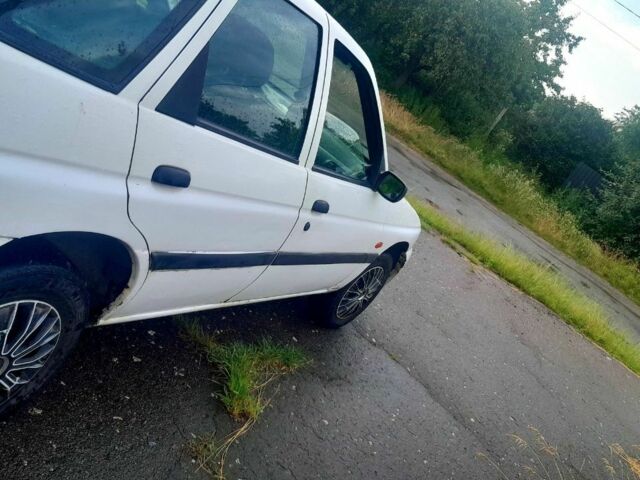 Белый Форд Эскорт, объемом двигателя 0 л и пробегом 1 тыс. км за 650 $, фото 4 на Automoto.ua