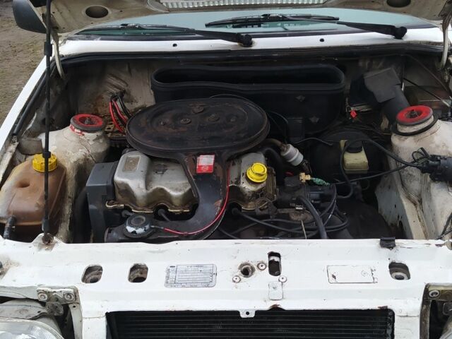 Белый Форд Эскорт, объемом двигателя 1.6 л и пробегом 300 тыс. км за 343 $, фото 17 на Automoto.ua