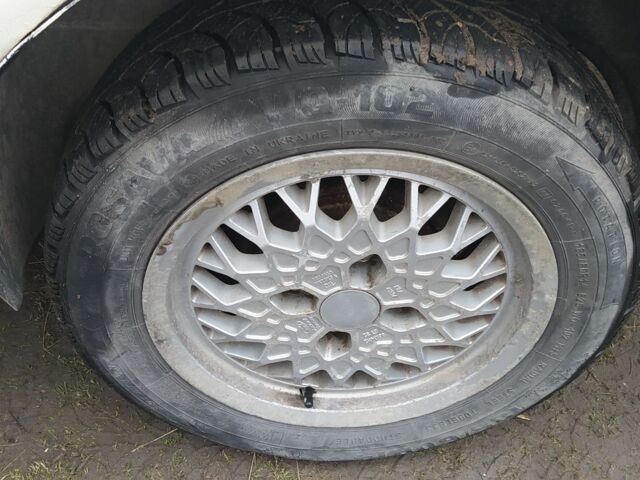 Белый Форд Эскорт, объемом двигателя 1.6 л и пробегом 300 тыс. км за 343 $, фото 22 на Automoto.ua