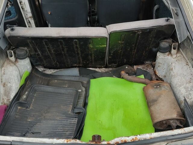 Білий Форд Ескорт, об'ємом двигуна 1.6 л та пробігом 12 тис. км за 238 $, фото 7 на Automoto.ua