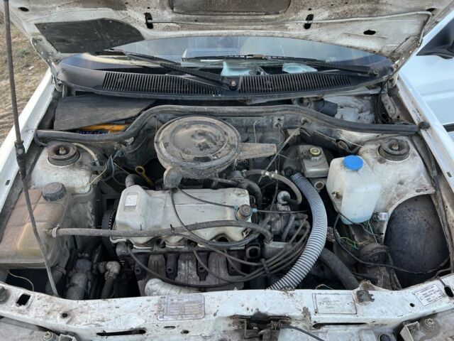 Белый Форд Эскорт, объемом двигателя 1.6 л и пробегом 300 тыс. км за 1200 $, фото 7 на Automoto.ua