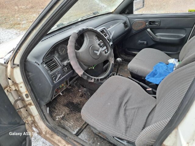 Білий Форд Ескорт, об'ємом двигуна 0 л та пробігом 10 тис. км за 500 $, фото 6 на Automoto.ua