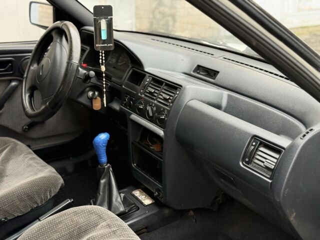 Білий Форд Ескорт, об'ємом двигуна 1.4 л та пробігом 250 тис. км за 750 $, фото 13 на Automoto.ua