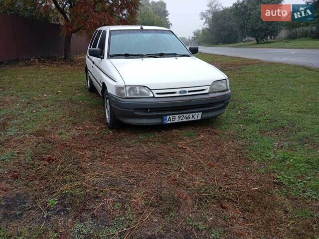 Білий Форд Ескорт, об'ємом двигуна 1.8 л та пробігом 84 тис. км за 1400 $, фото 3 на Automoto.ua