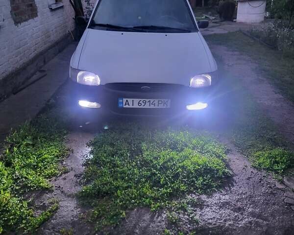 Білий Форд Ескорт, об'ємом двигуна 1.39 л та пробігом 275 тис. км за 1700 $, фото 9 на Automoto.ua