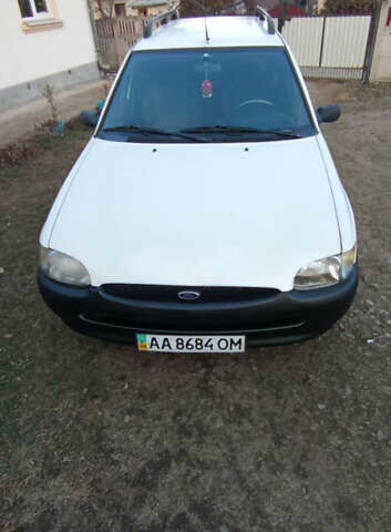 Білий Форд Ескорт, об'ємом двигуна 1.3 л та пробігом 230 тис. км за 1200 $, фото 1 на Automoto.ua