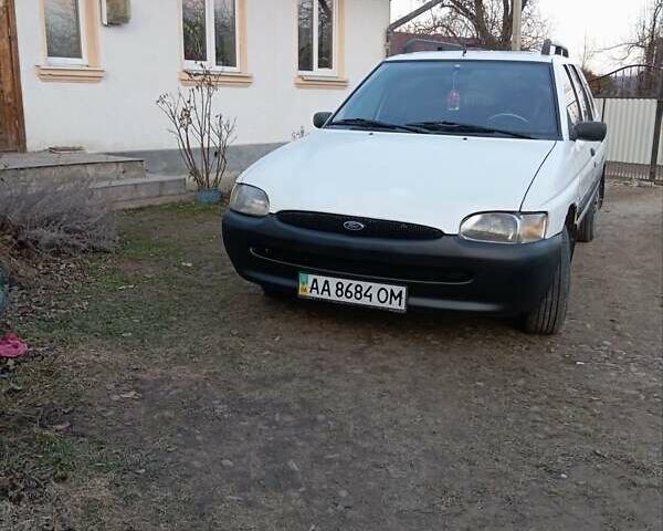 Білий Форд Ескорт, об'ємом двигуна 1.3 л та пробігом 230 тис. км за 1500 $, фото 11 на Automoto.ua