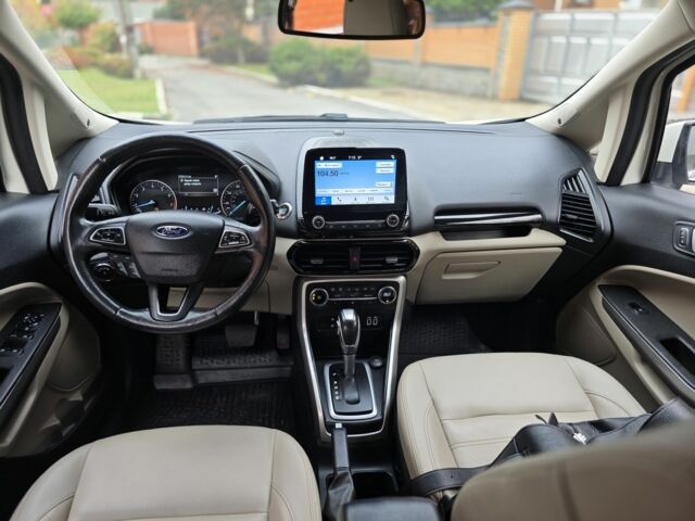 Белый Форд Эскорт, объемом двигателя 2 л и пробегом 100 тыс. км за 10900 $, фото 6 на Automoto.ua