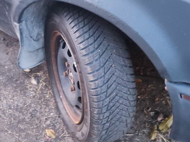 Чорний Форд Ескорт, об'ємом двигуна 1.6 л та пробігом 33 тис. км за 358 $, фото 5 на Automoto.ua