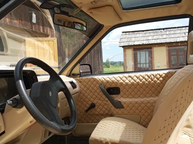 Черный Форд Эскорт, объемом двигателя 6 л и пробегом 12 тыс. км за 1200 $, фото 1 на Automoto.ua