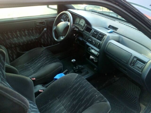 Черный Форд Эскорт, объемом двигателя 2 л и пробегом 1 тыс. км за 1600 $, фото 5 на Automoto.ua