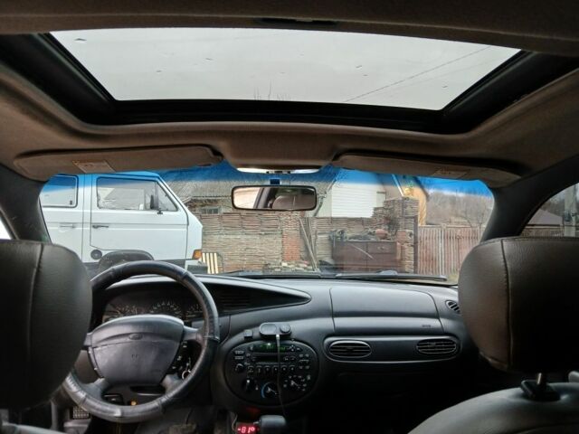 Черный Форд Эскорт, объемом двигателя 2 л и пробегом 149 тыс. км за 2200 $, фото 7 на Automoto.ua